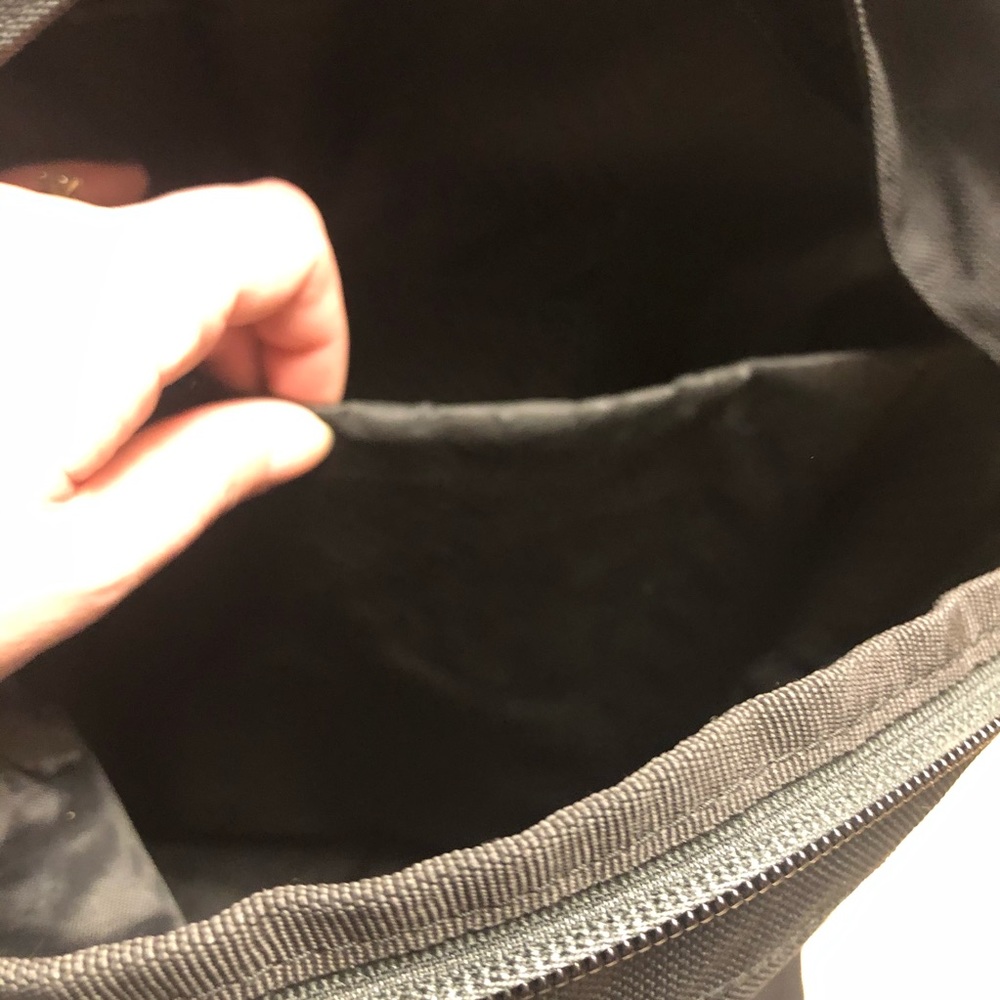 Oakley Backpack, basic book bag, black - Picture 9 of 12